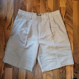 Dockers size 32 cream color 100% polyester dress shorts